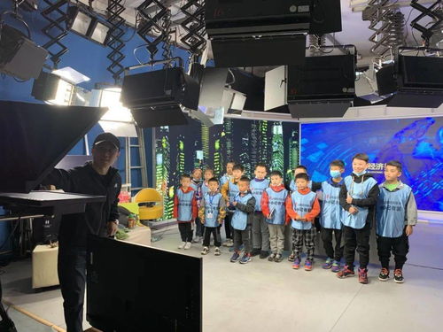 小小記者團(tuán)探秘演播室 廣電節(jié)目制作初體驗(yàn)
